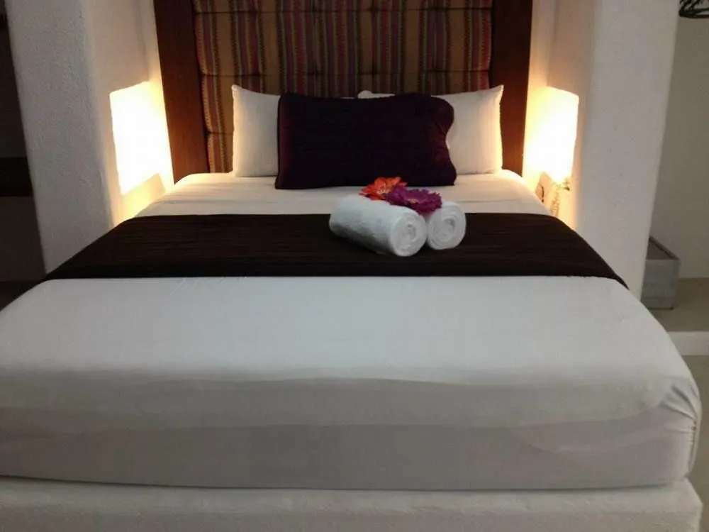 Hotel Cohiba - Party Hotel Playa del Carmen
